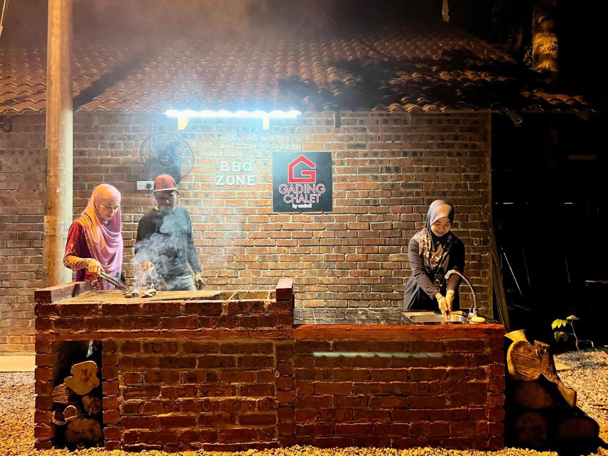 Gading Chalet كُوالا تيرينغانو المظهر الخارجي الصورة