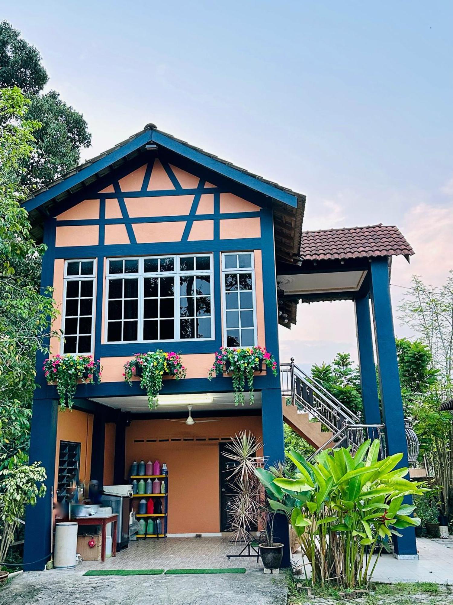 Gading Chalet كُوالا تيرينغانو المظهر الخارجي الصورة